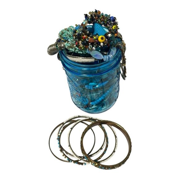 Estate Jewlery Blue Mason jar  Blue and Silver Beaded mixed lot and Craftable - Picture 2 of 10